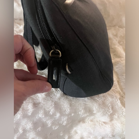 All black nylon Prada shoulder tote featuring a unique design inside - Picture 3 of 8
